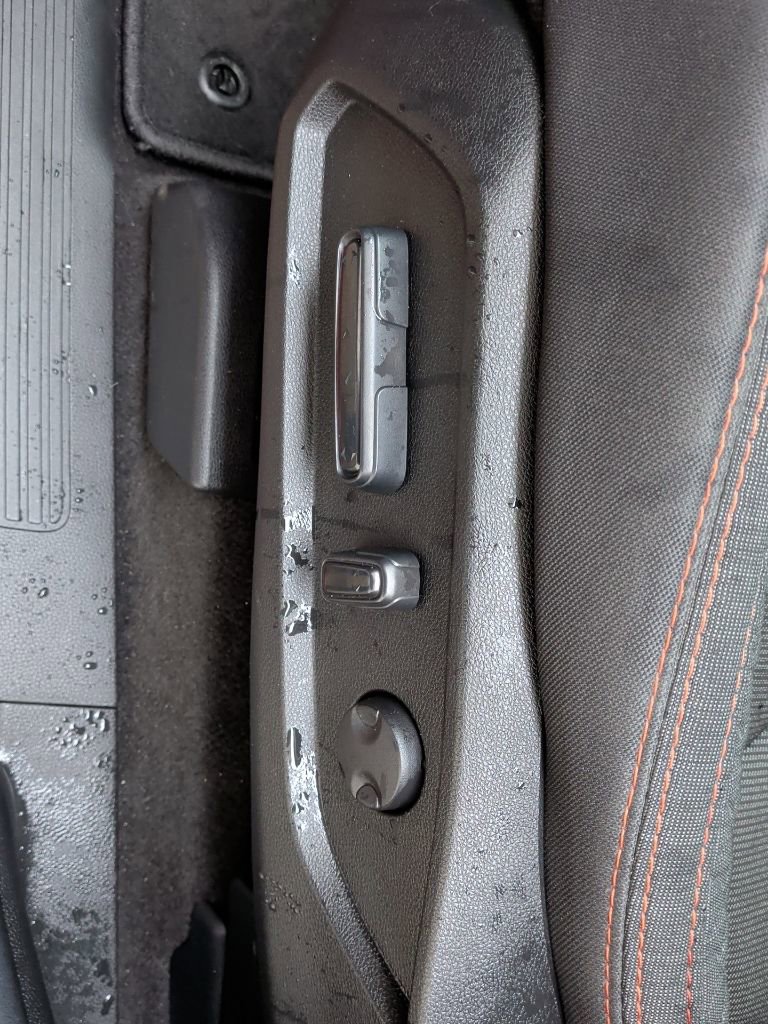 Certified 2025 Honda Pilot Sport image 12