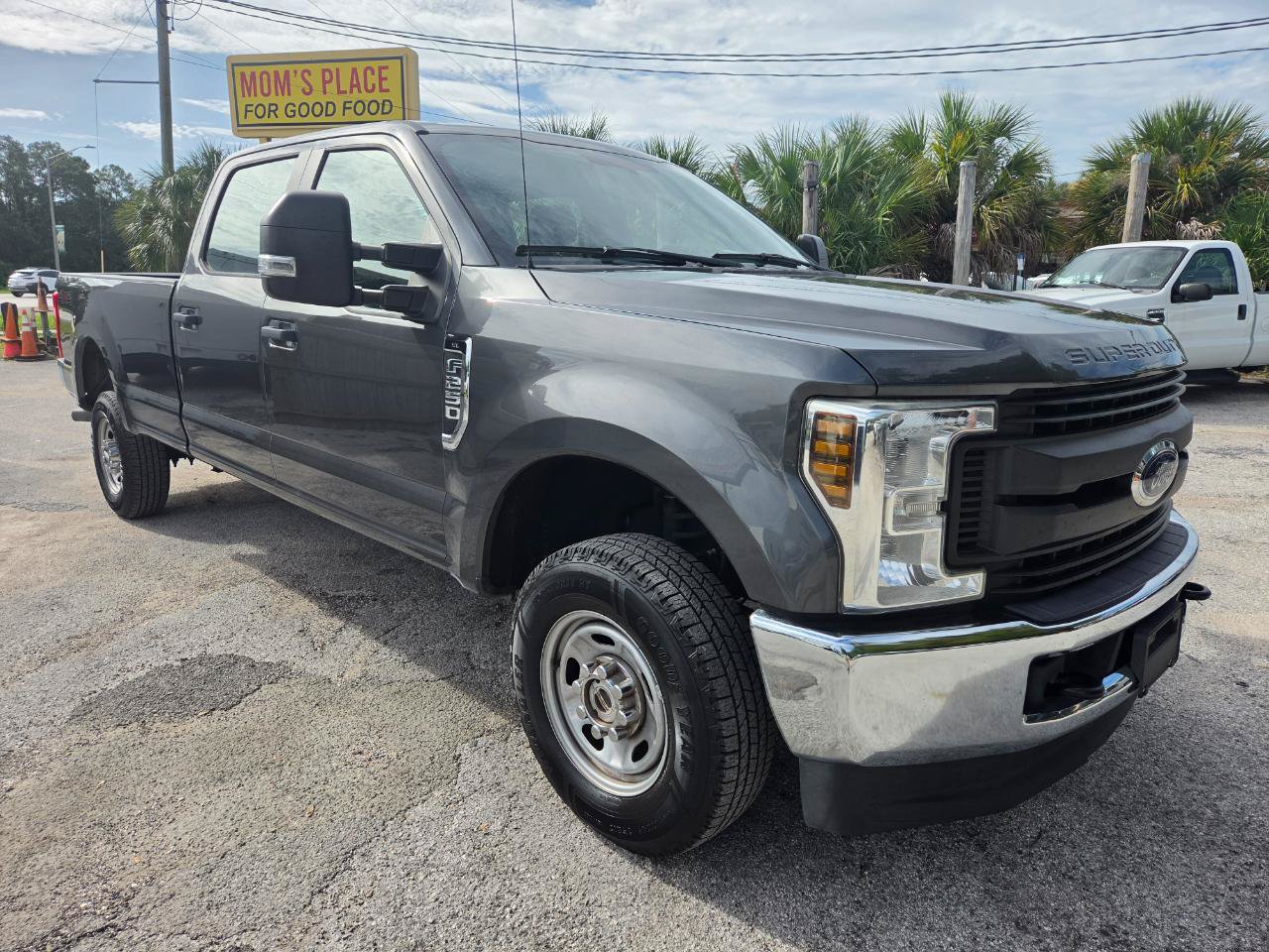 Used 2019 Ford F250 XL w/ Power Equipment Group AWD/4WD image 5