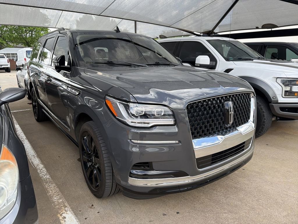 Used 2022 Lincoln Navigator L Black Label image 2