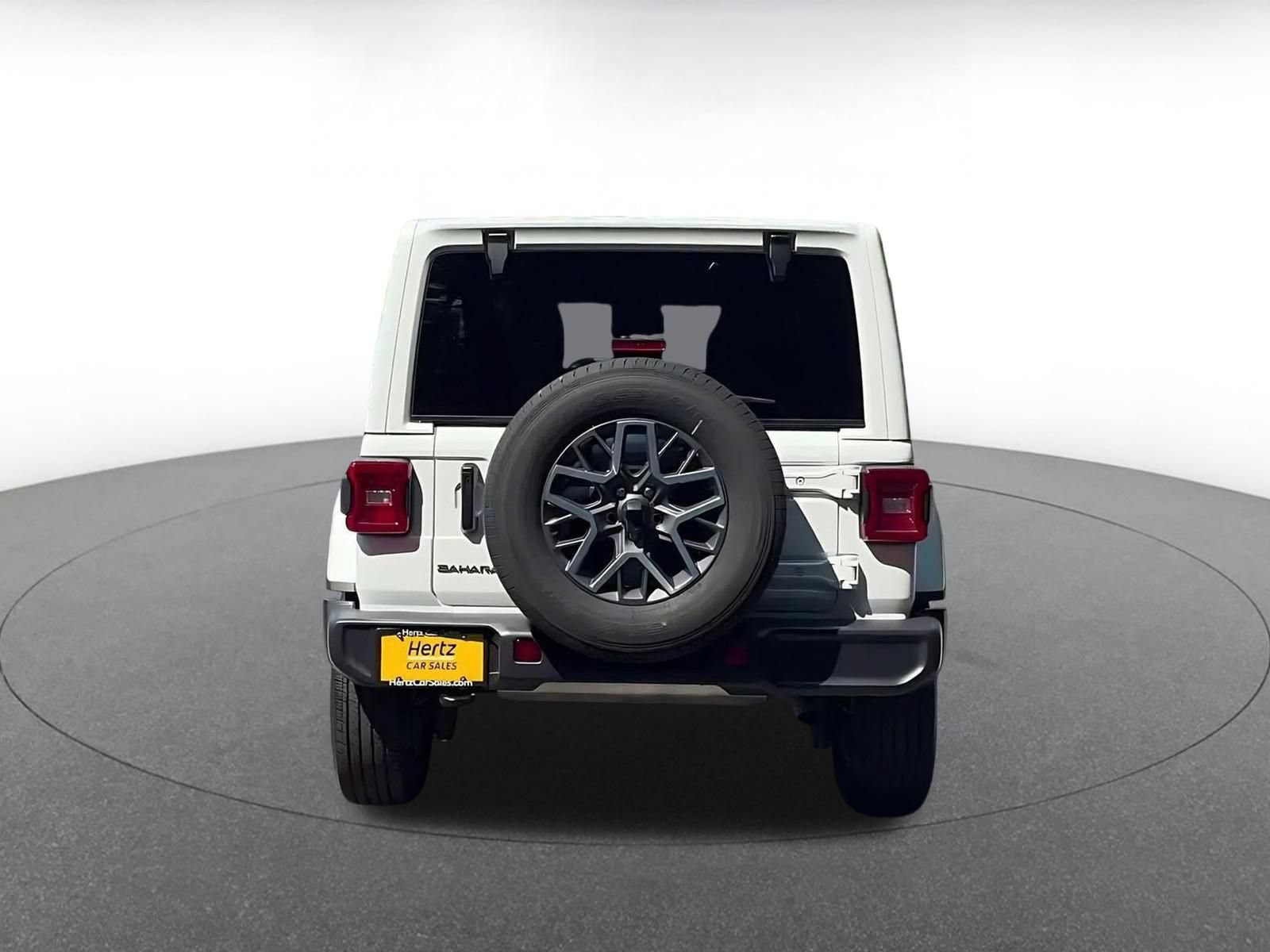 Used 2025 Jeep Wrangler Unlimited Sahara AWD/4WD image 12