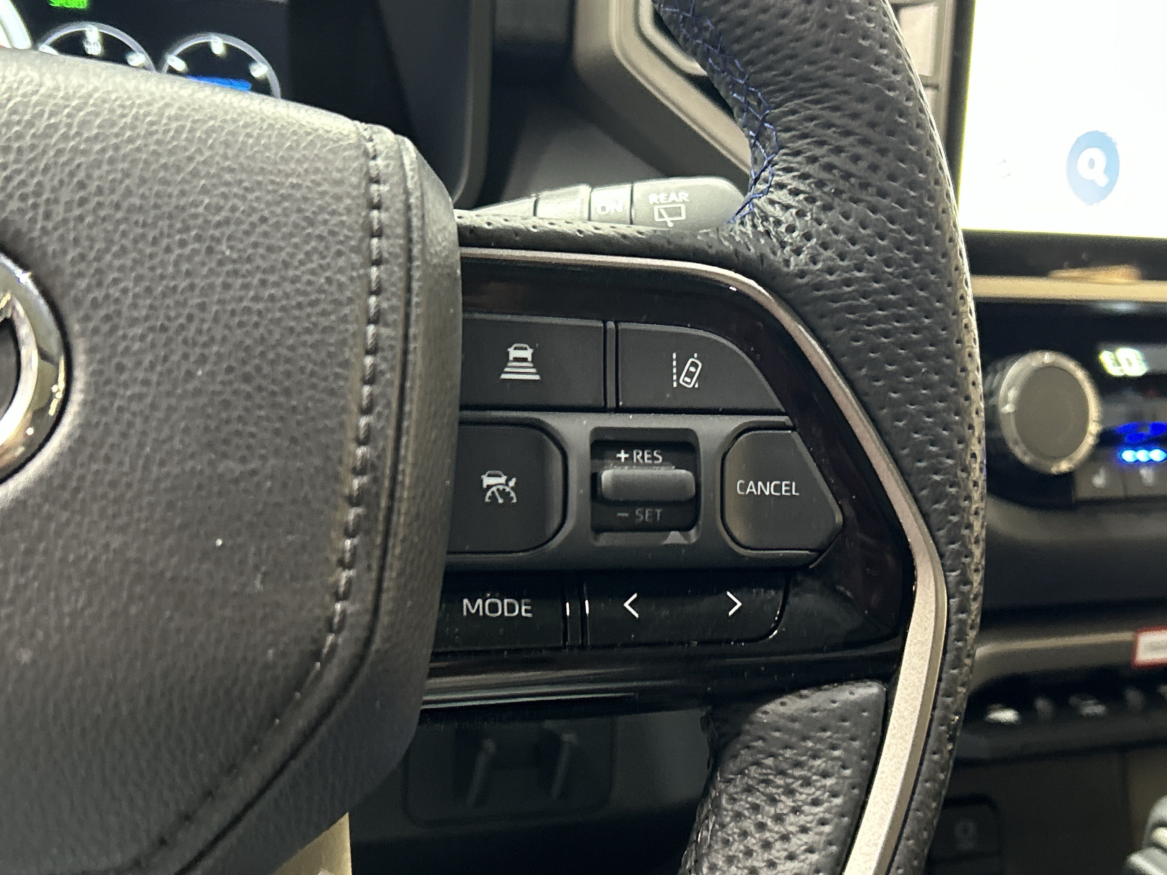 Used 2026 Toyota Sequoia Platinum AWD/4WD image 22