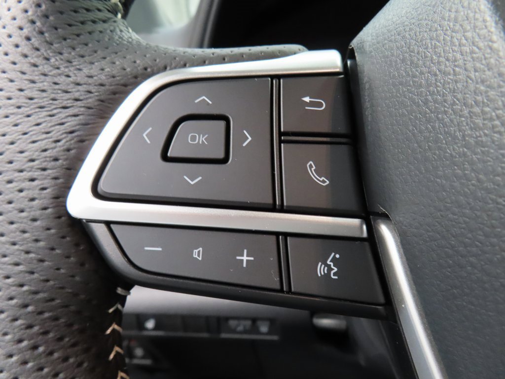 Used 2025 Toyota Sienna XSE image 44