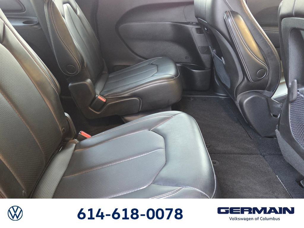 Used 2023 Chrysler Pacifica Touring-L w/ S Appearance Package AWD/4WD image 21