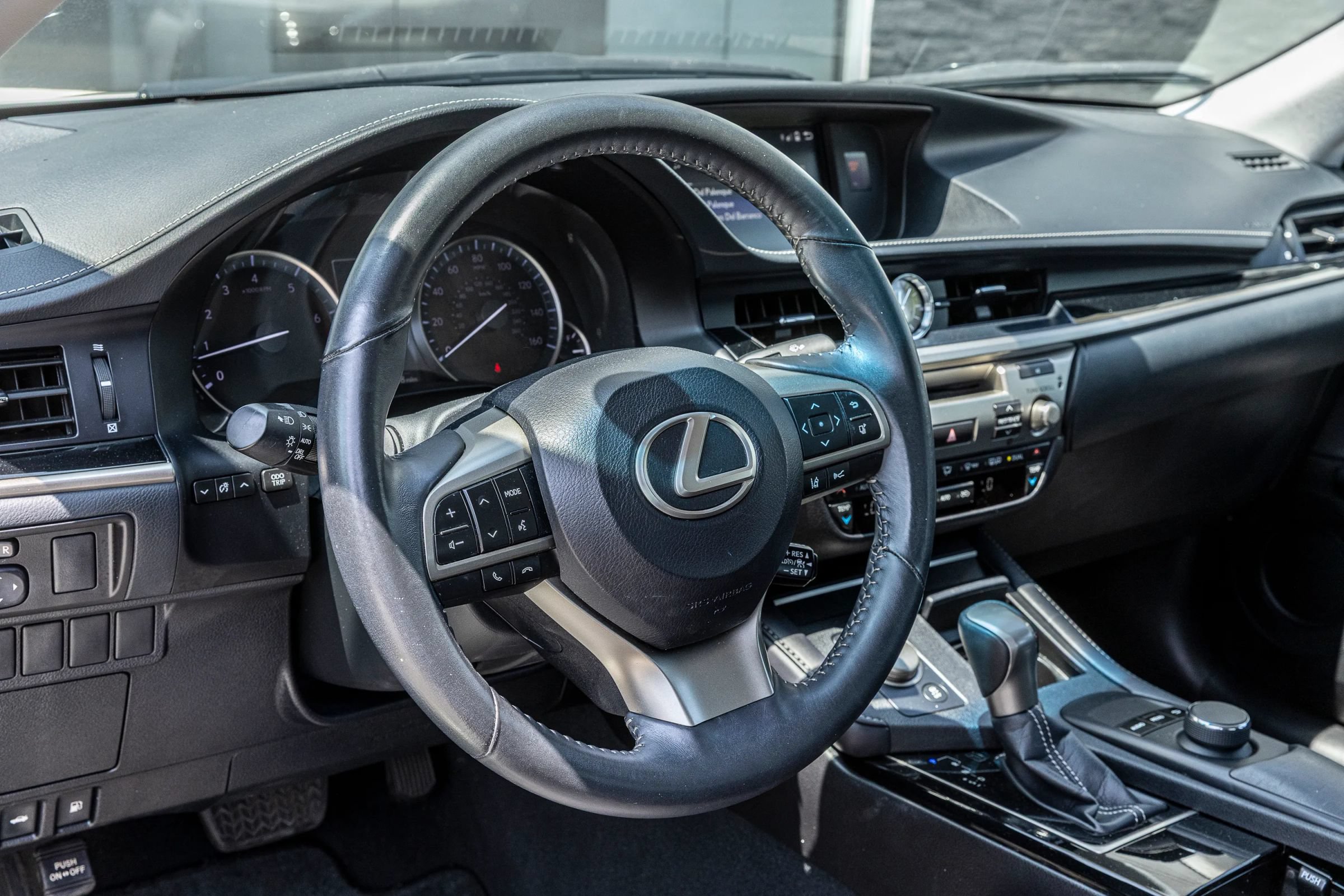 Used 2017 Lexus ES 350 w/ Accessory Package 2 FWD image 15