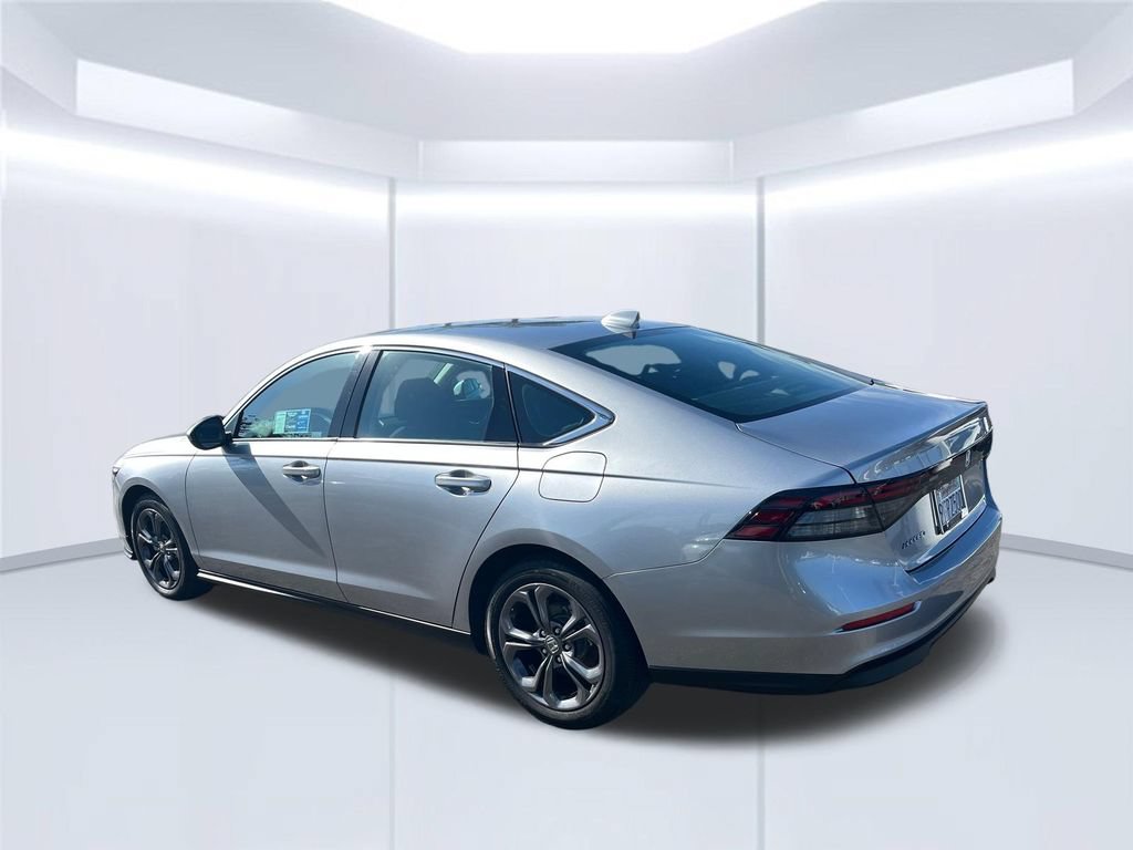 Certified 2023 Honda Accord EX image 3