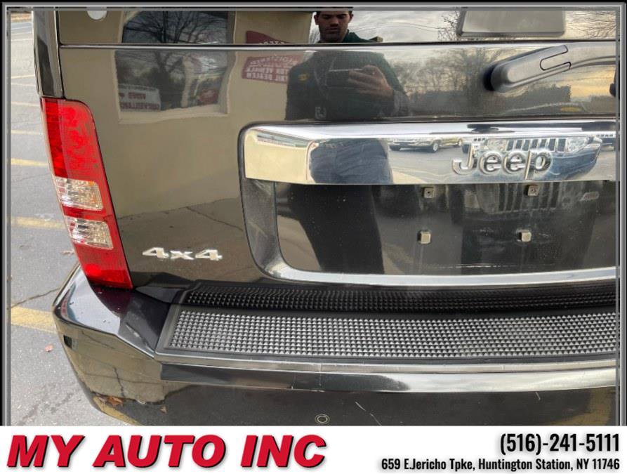 Used 2012 Jeep Liberty Sport image 33
