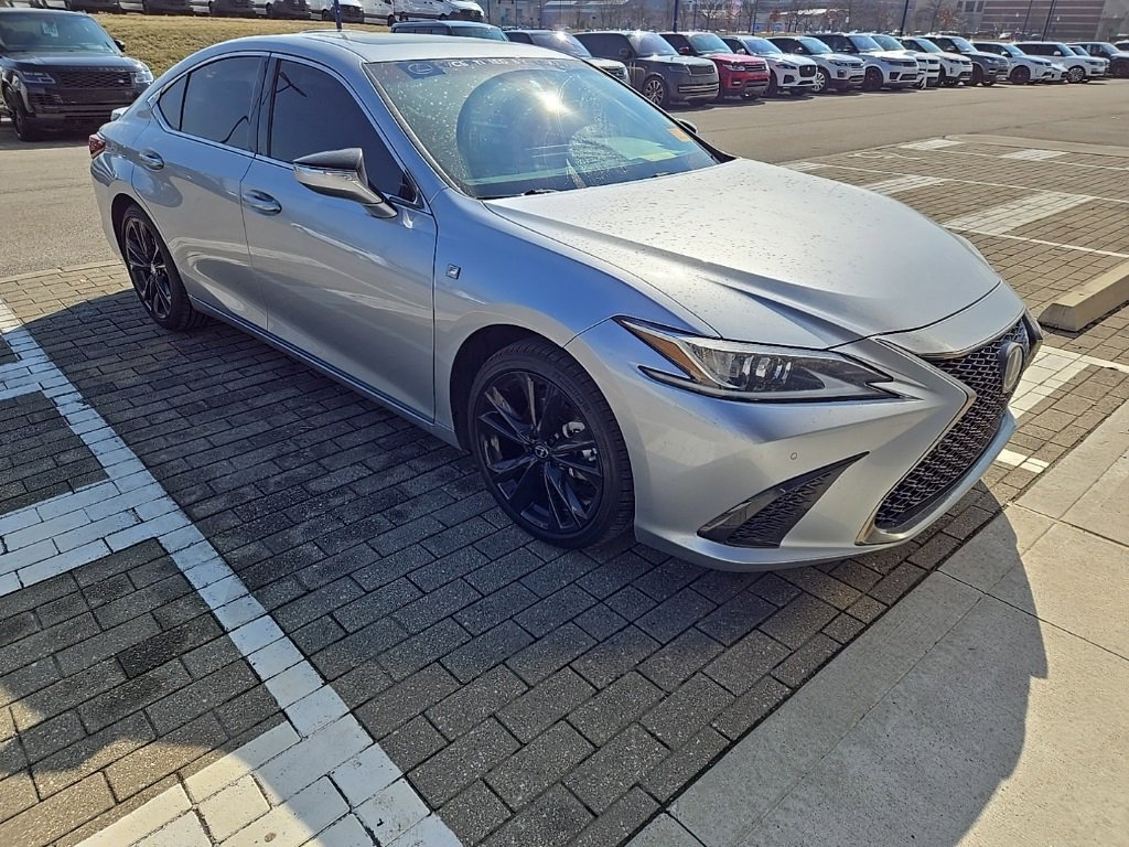 Used 2023 Lexus ES 350 F Sport w/ Accessory Package (Z2) image 3