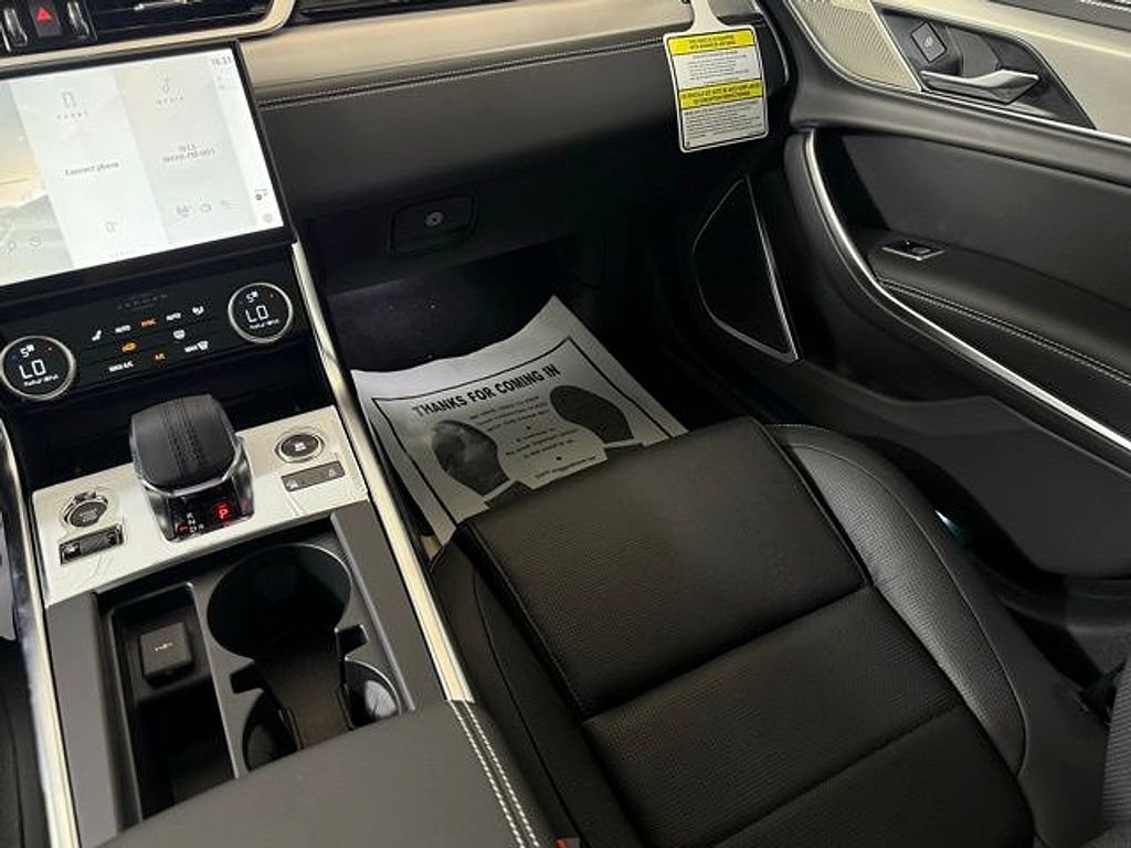 New 2024 Jaguar XF R-Dynamic SE AWD/4WD image 23