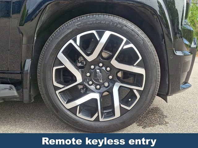 Used 2024 Chevrolet Silverado EV RST AWD/4WD image 10