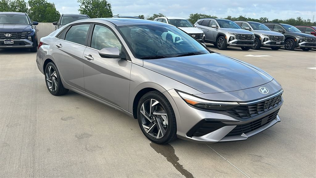 Certified 2025 Hyundai Elantra Limited image 15