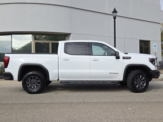 Used 2024 GMC Sierra 1500 AT4X image 34