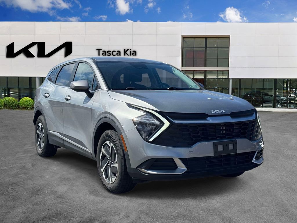 Used 2023 Kia Sportage LX AWD/4WD image 1