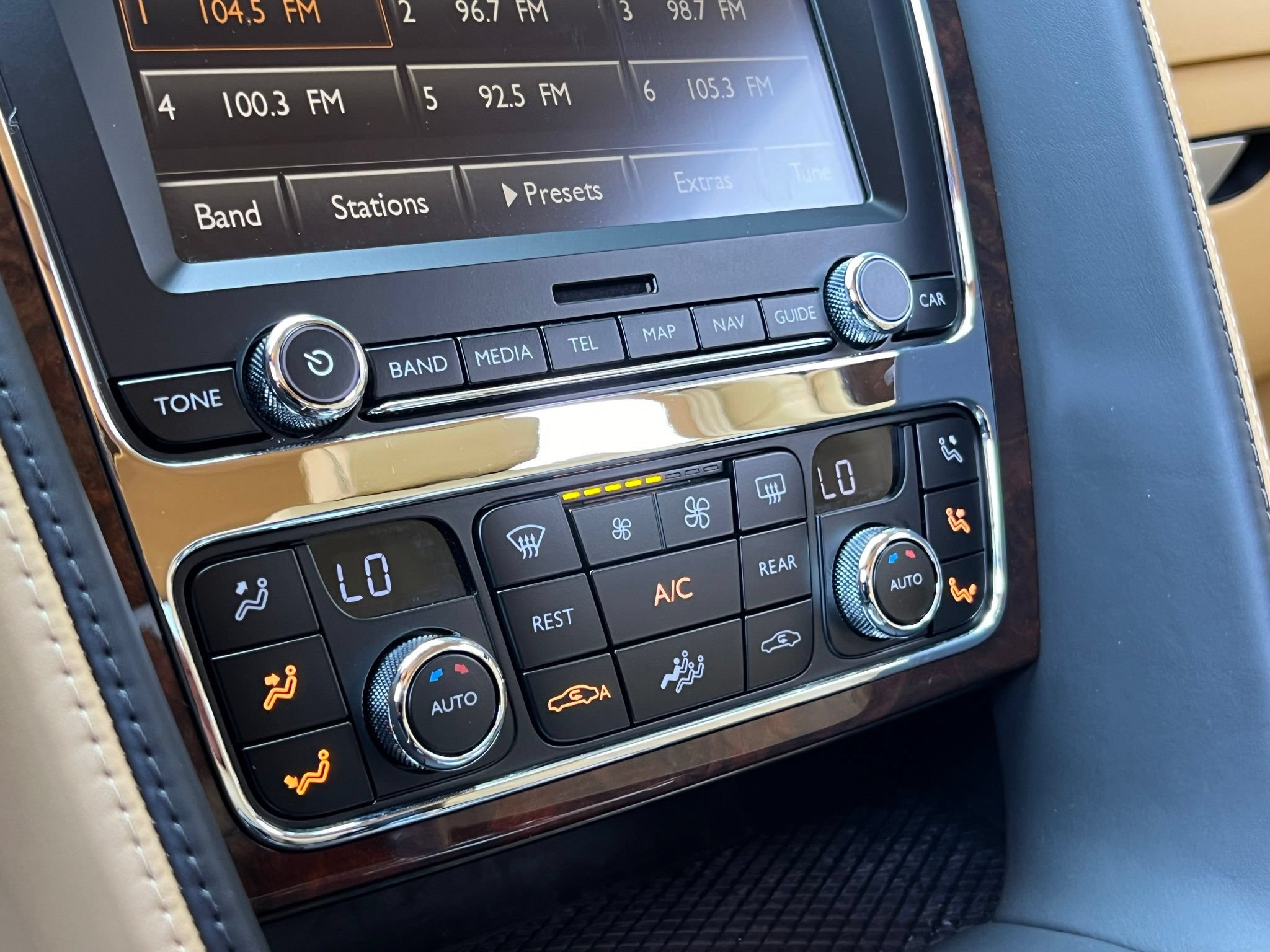 Used 2014 Bentley Flying Spur W12 AWD/4WD image 31