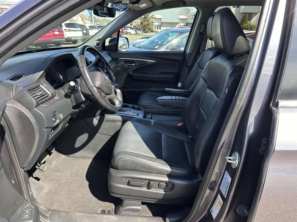 Used 2021 Honda Pilot Special Edition image 12