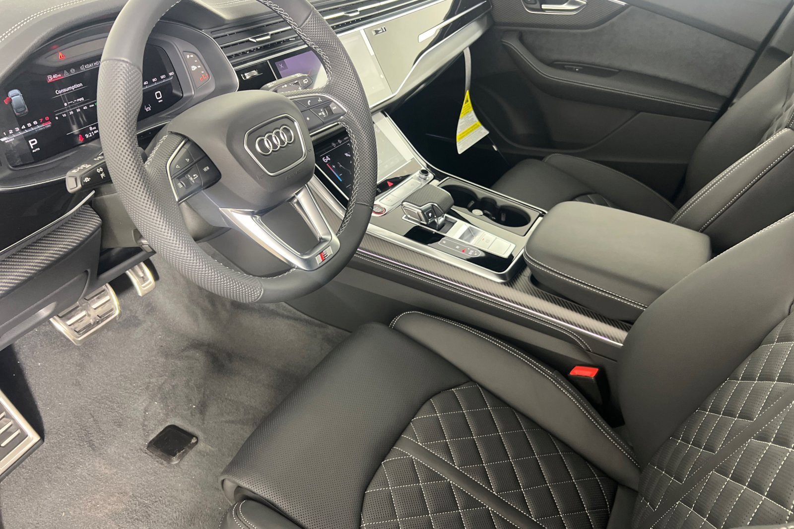 New 2026 Audi SQ7 Premium Plus AWD/4WD image 9