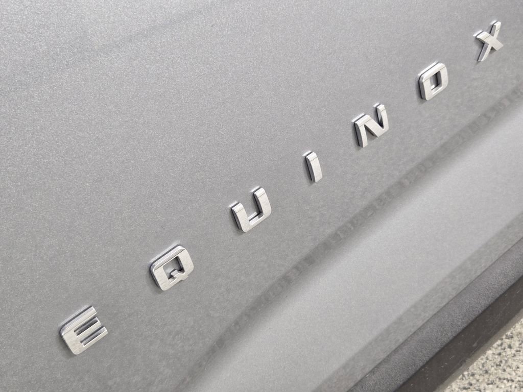 New 2026 Chevrolet Equinox LT w/ Convenience Package II FWD image 11