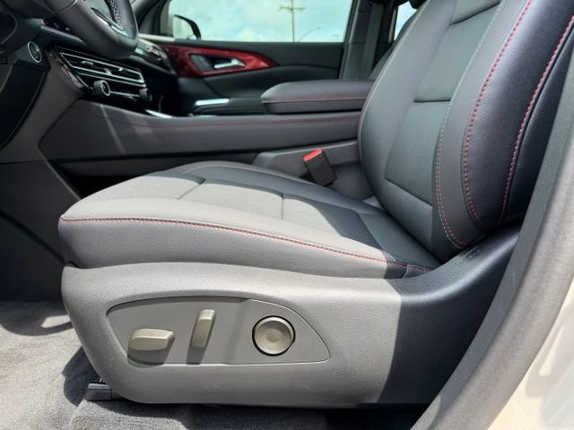 Used 2026 Chevrolet Traverse Z71 w/ Enhanced Driving Package AWD/4WD image 15