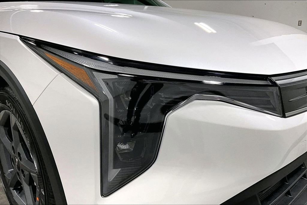 New 2025 Kia K4 FWD image 35