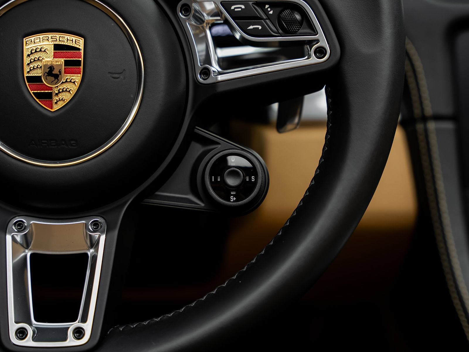 Used 2022 Porsche 718 Boxster RWD image 40