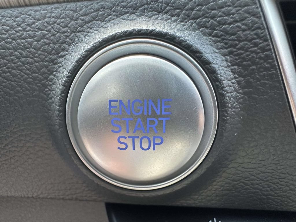 Certified 2025 Hyundai Sonata SEL FWD image 25