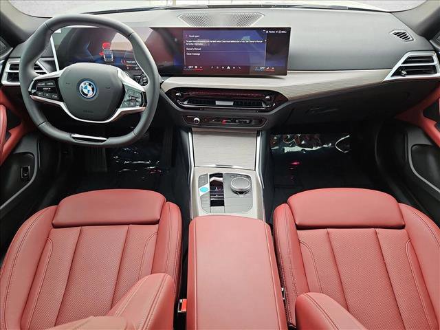 Used 2025 BMW i4 eDrive40 image 18