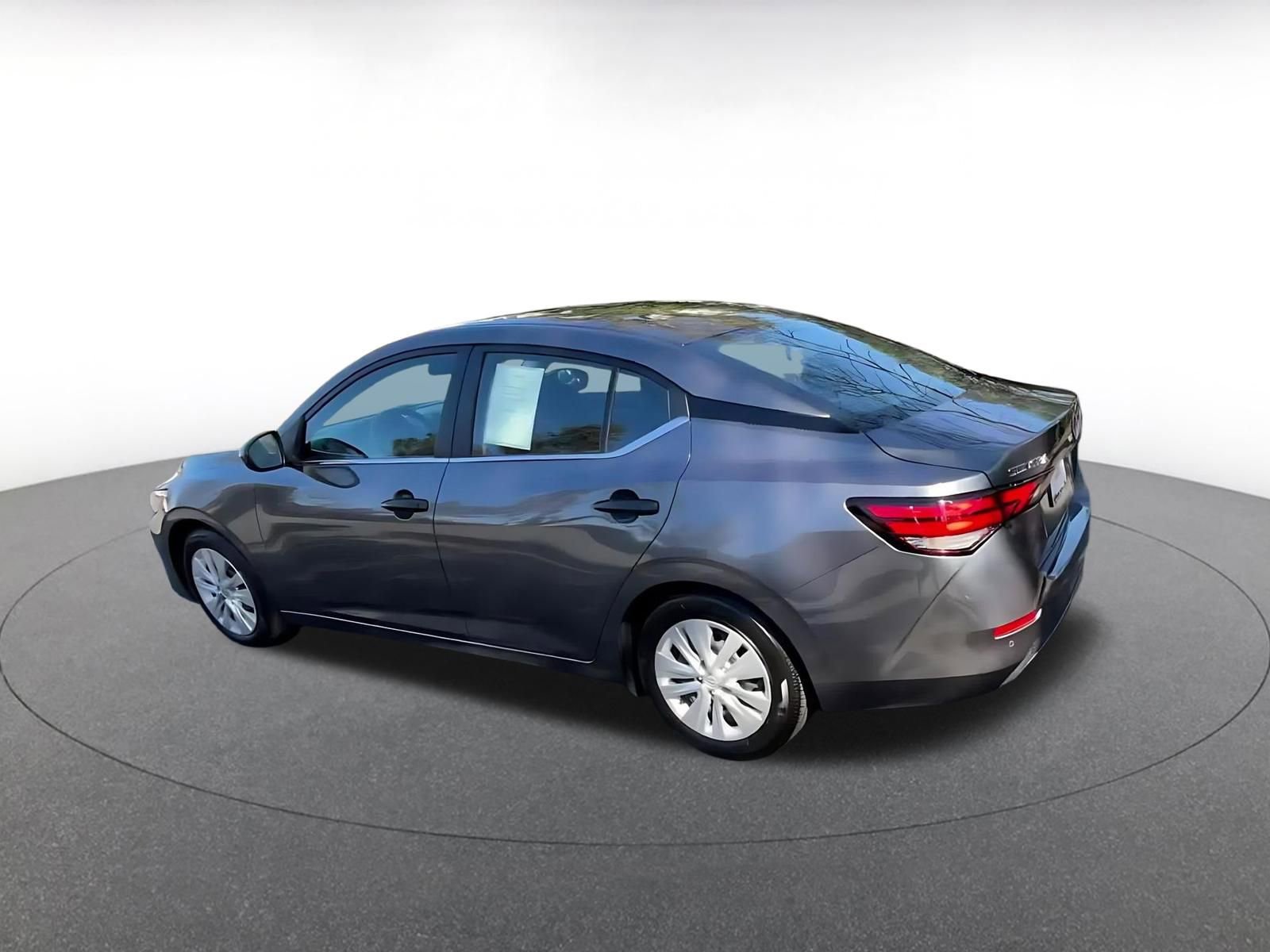 Used 2025 Nissan Sentra S FWD image 10