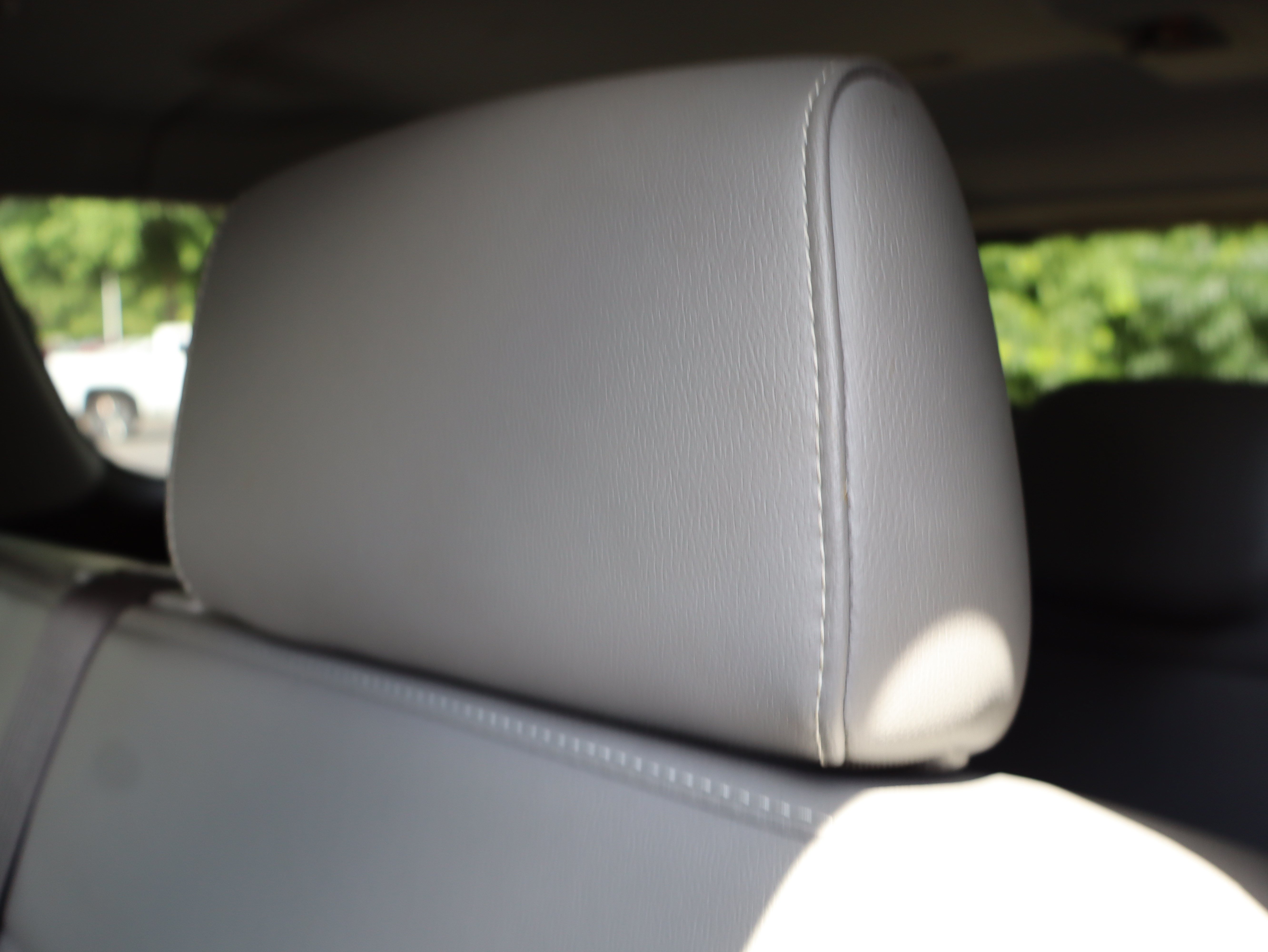 Used 2017 Chevrolet Suburban LT w/ Luxury Package RWD image 70