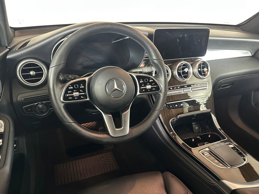 Used 2020 Mercedes-Benz GLC 300 image 25