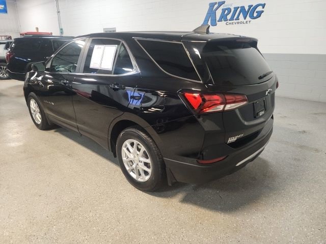 Used 2024 Chevrolet Equinox LT image 2