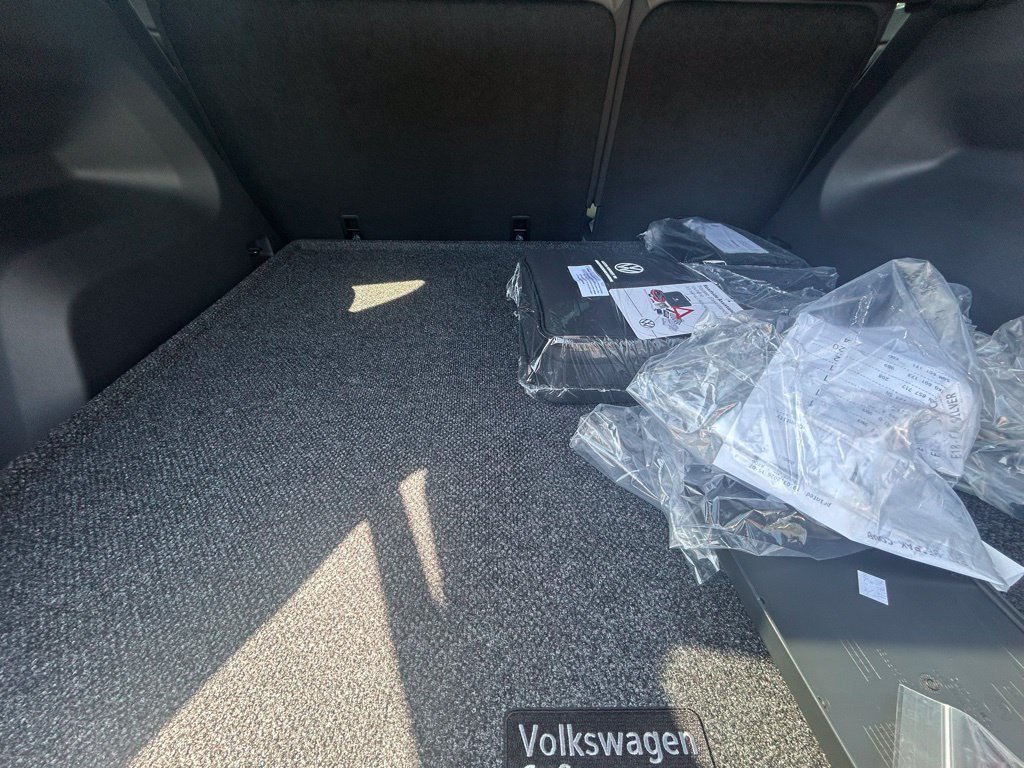 New 2026 Volkswagen Atlas Cross Sport SEL Premium R-Line AWD/4WD image 45