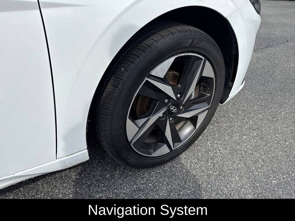 Used 2021 Hyundai Elantra Limited image 8