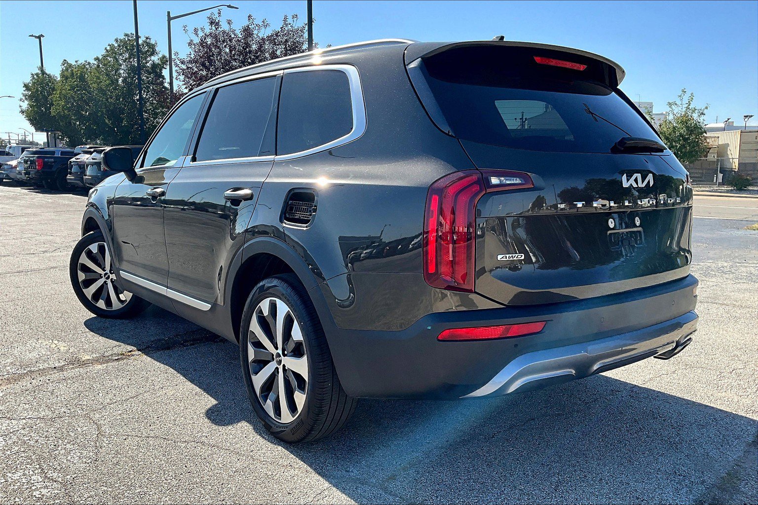 Used 2022 Kia Telluride S AWD/4WD image 5