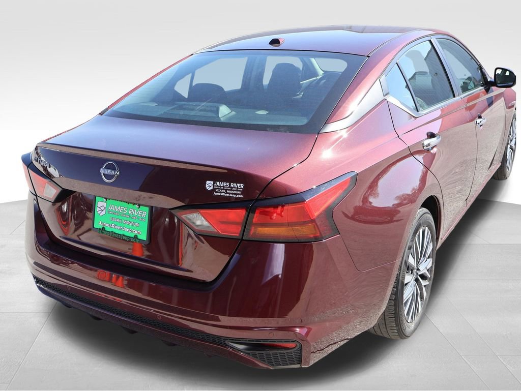 Used 2025 Nissan Altima 2.5 SV image 5