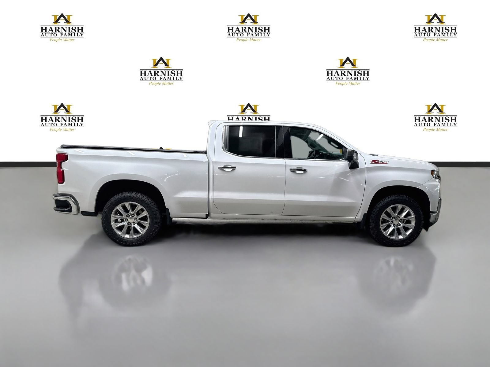 Used 2022 Chevrolet Silverado 1500 LTZ AWD/4WD image 5