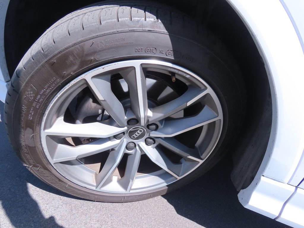 Used 2021 Audi Q3 2.0T Premium w/ Convenience Package AWD/4WD image 15