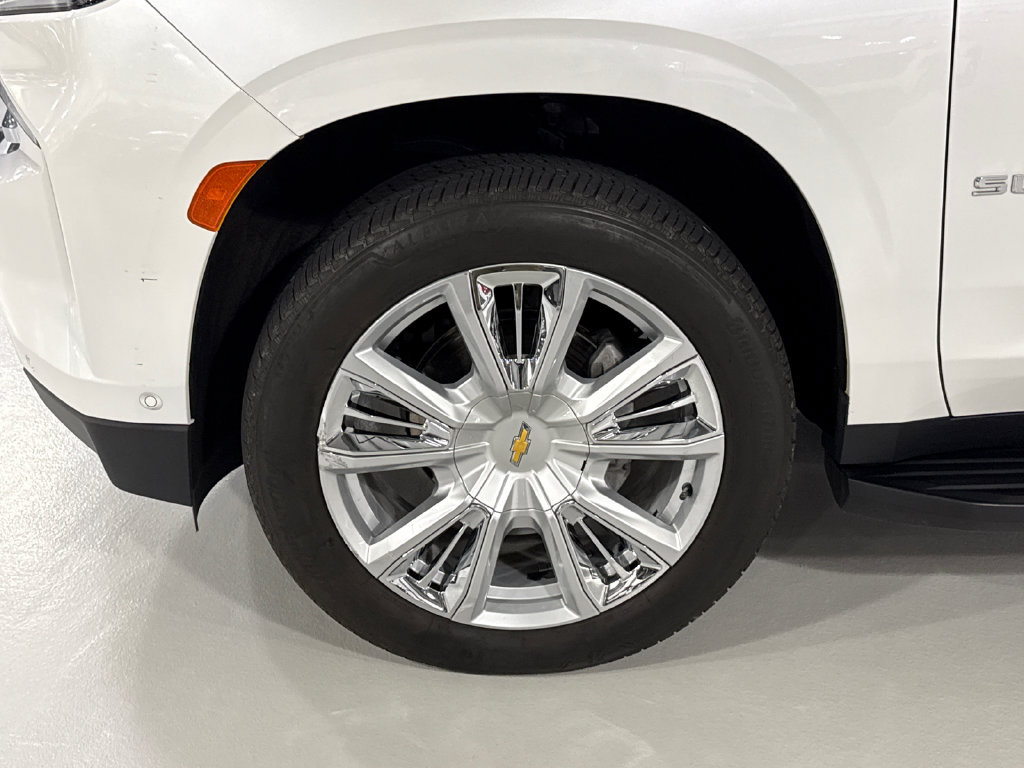 Used 2024 Chevrolet Suburban High Country w/ Advanced Technology Package AWD/4WD image 7