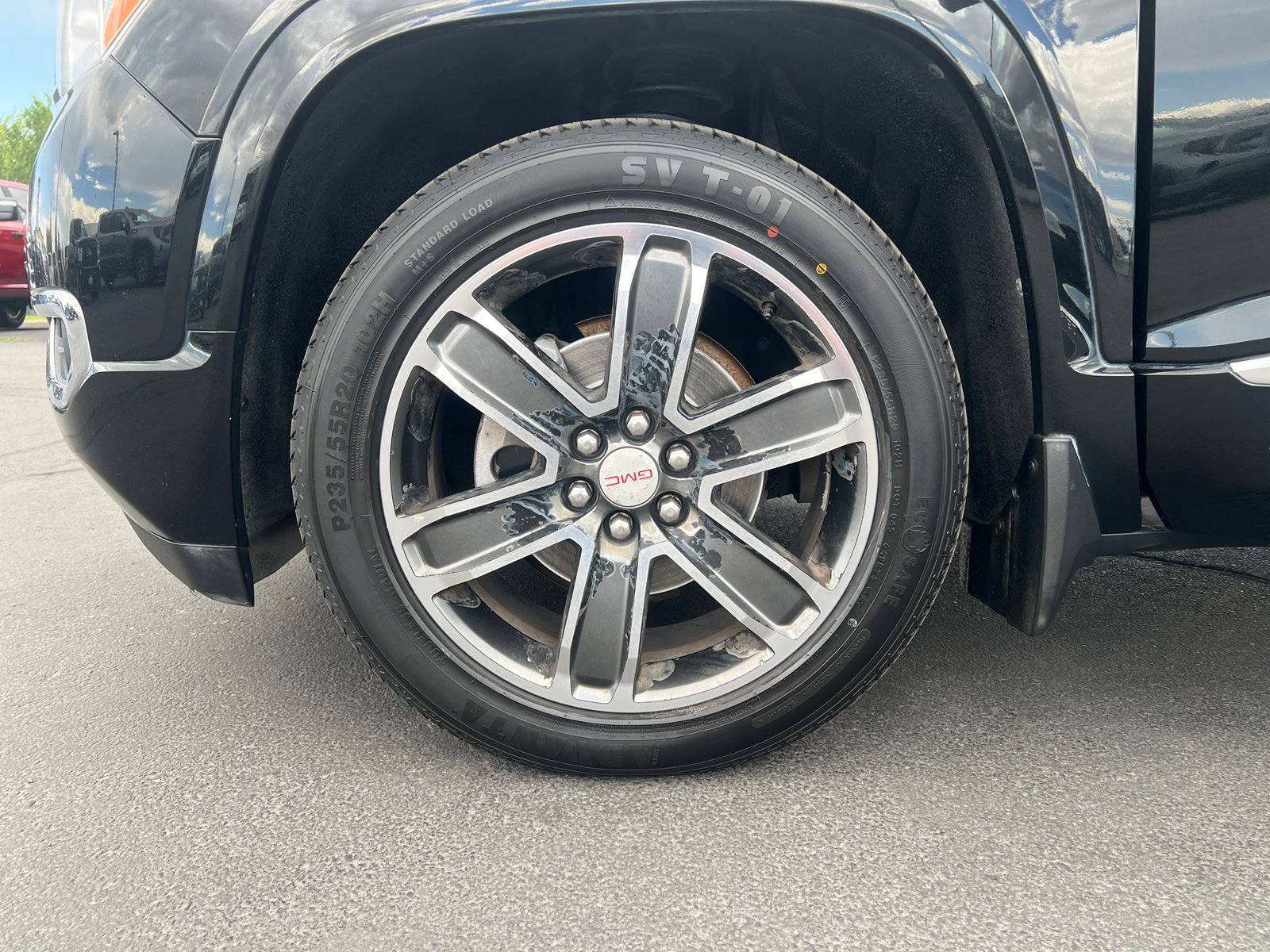 Used 2017 GMC Acadia Denali w/ Technology Package AWD/4WD image 28