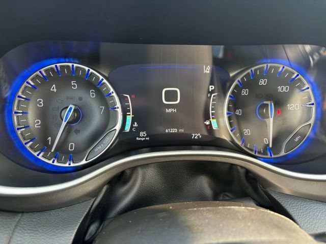 Used 2024 Chrysler Pacifica Touring-L FWD image 26