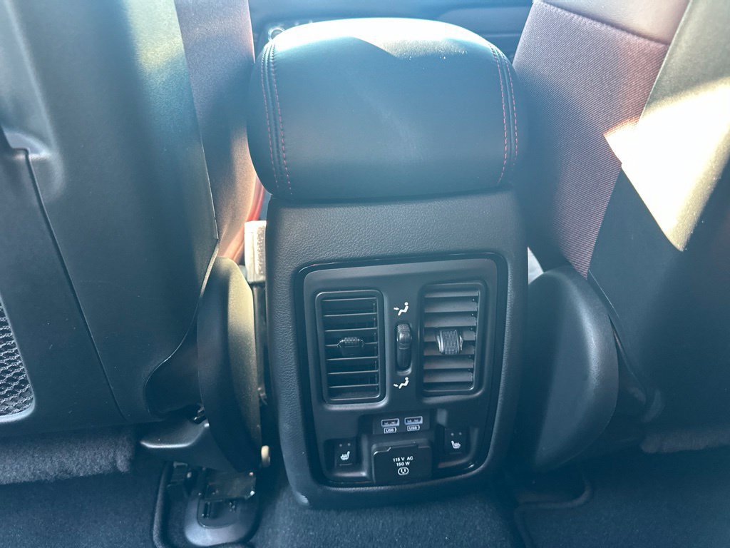 Used 2024 Dodge Durango GT RWD image 35
