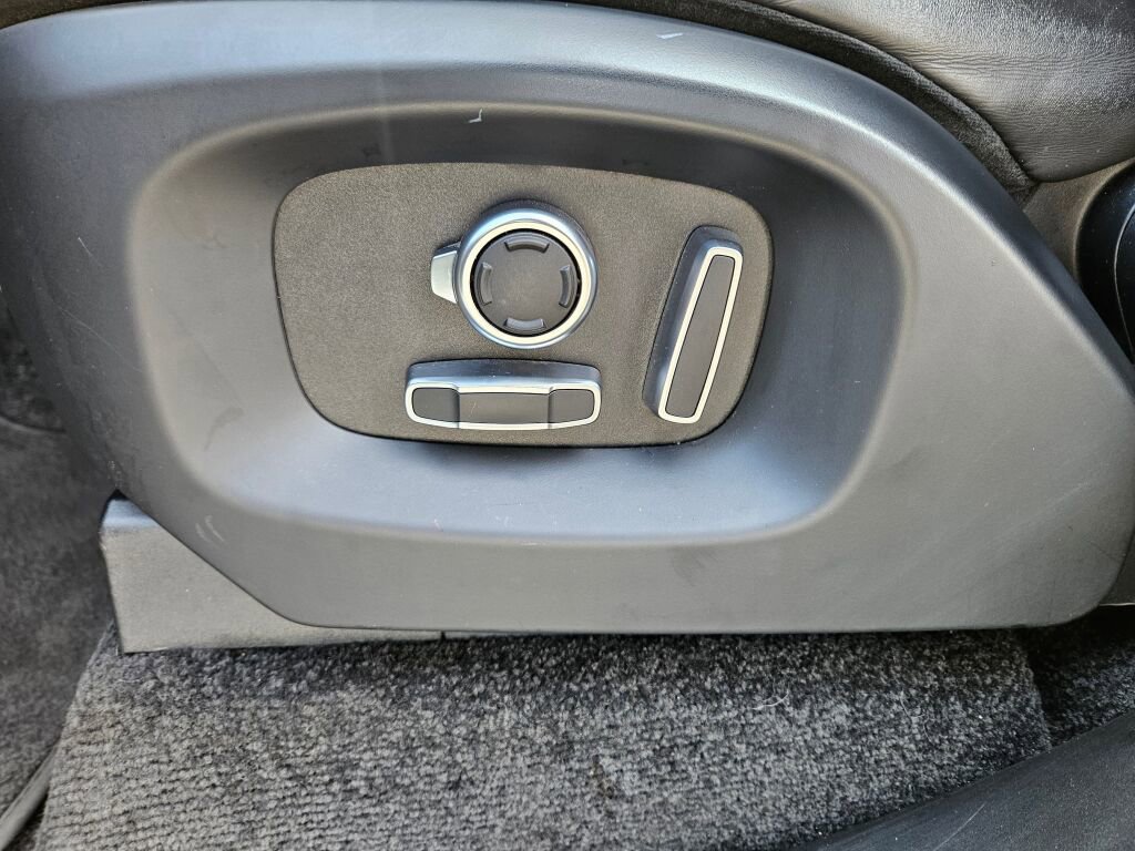 Used 2016 Land Rover Range Rover Supercharged image 18