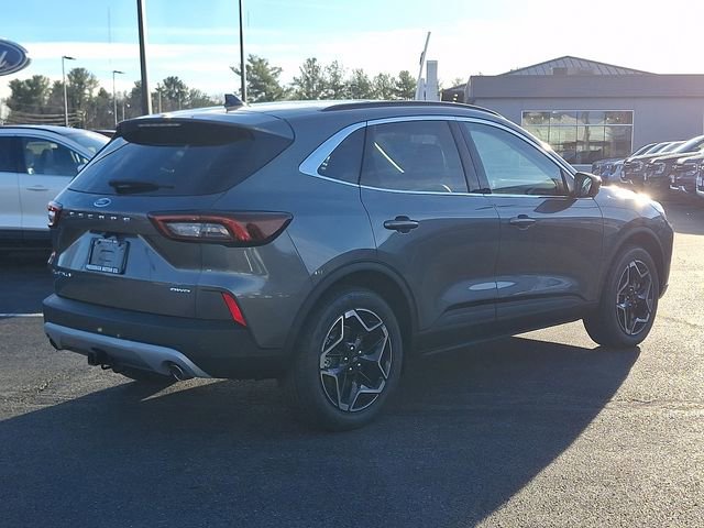 New 2026 Ford Escape Platinum w/ Premium Technology Package AWD/4WD image 3