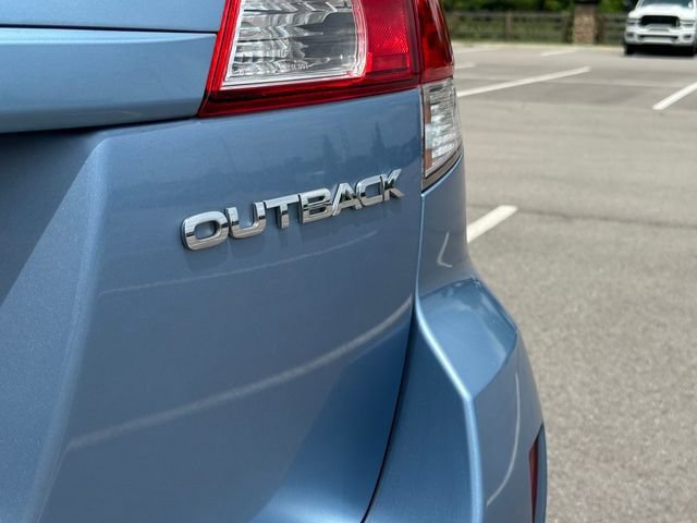 Used 2011 Subaru Outback 2.5i AWD/4WD image 38
