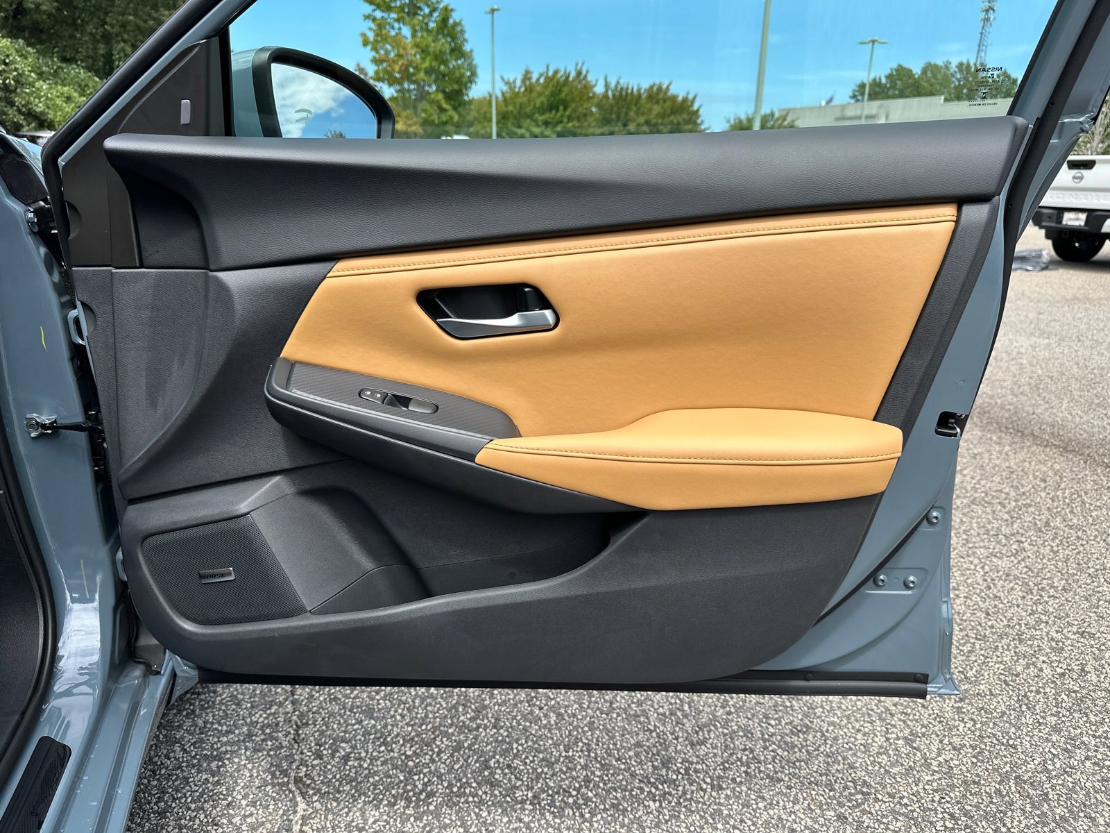 New 2025 Nissan Sentra SV w/ SV Premium Package image 14