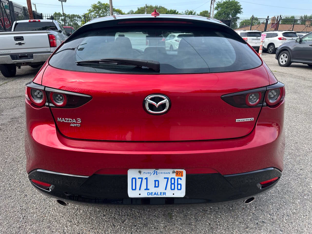 Used 2020 MAZDA MAZDA3 AWD Hatchback w/ Preferred Pkg image 6