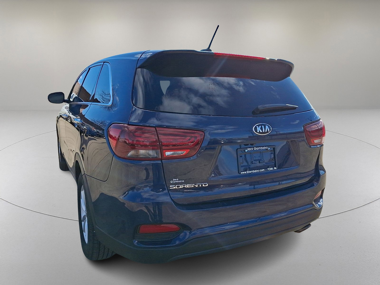 Used 2019 Kia Sorento LX image 8