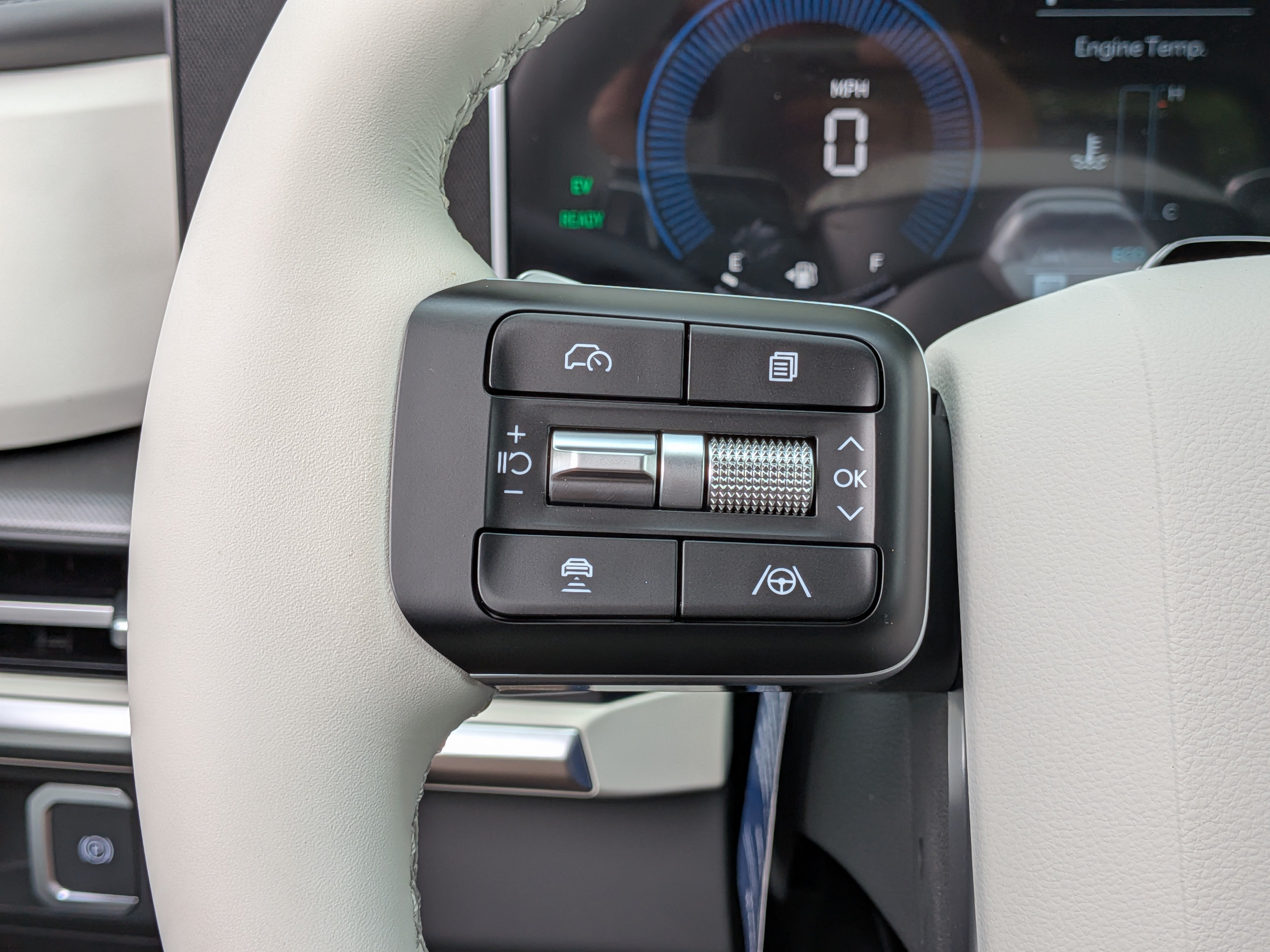 New 2026 Hyundai Santa Fe SE FWD image 23