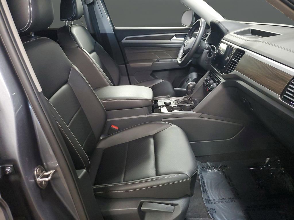 Certified 2023 Volkswagen Atlas SE image 31
