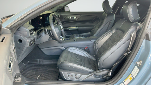 Used 2025 Ford Mustang GT Premium RWD image 20