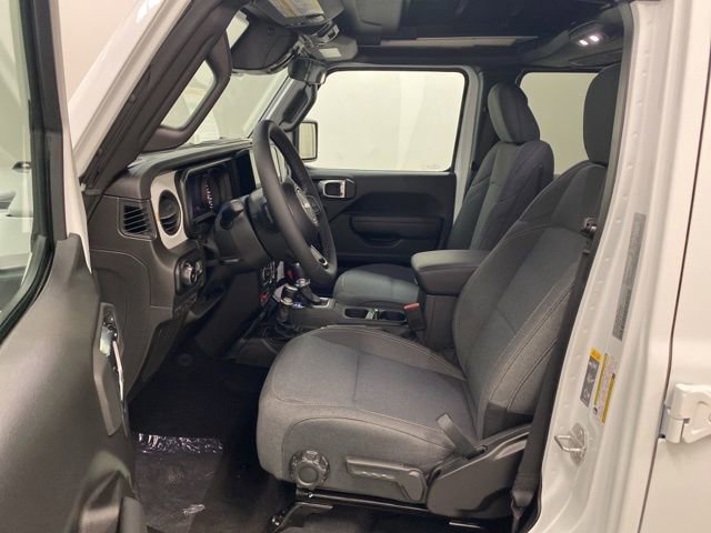 New 2026 Jeep Wrangler Sahara image 8