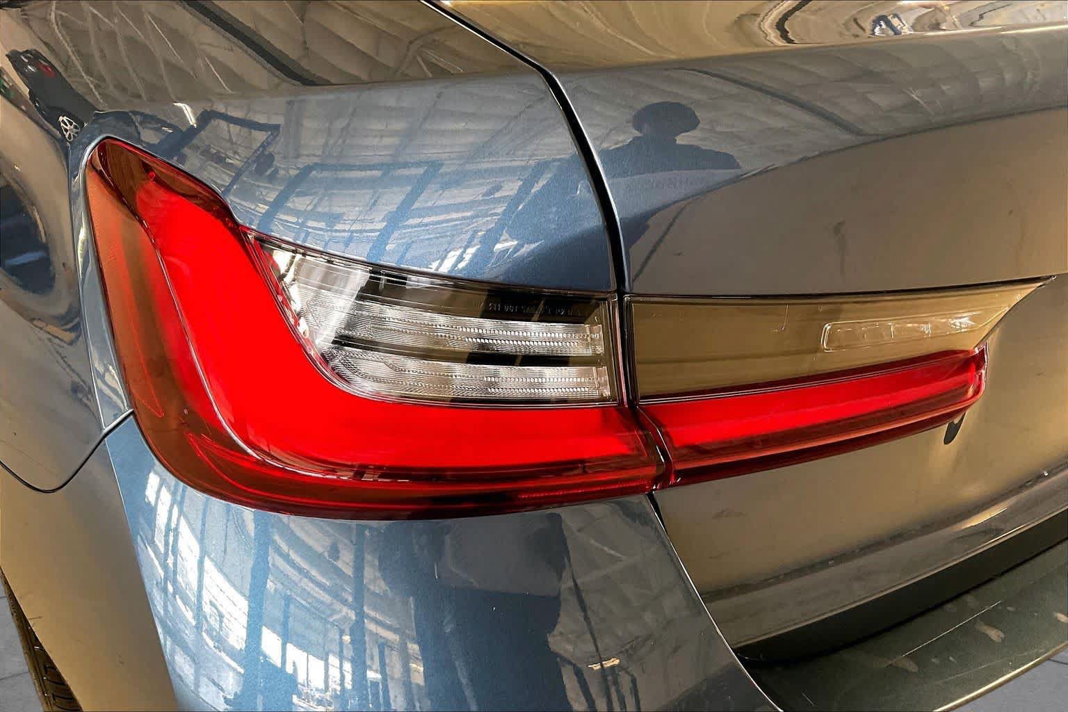 Used 2026 BMW 330i Sedan w/ Premium Package RWD image 15